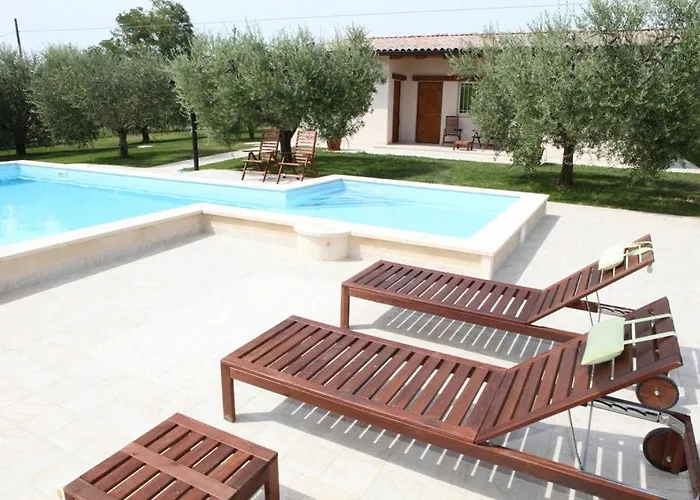 Torri Appartments דירה *